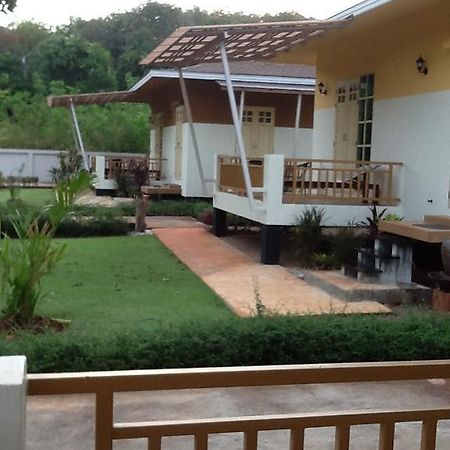 N.T. Home Ban Thung  Buitenkant foto