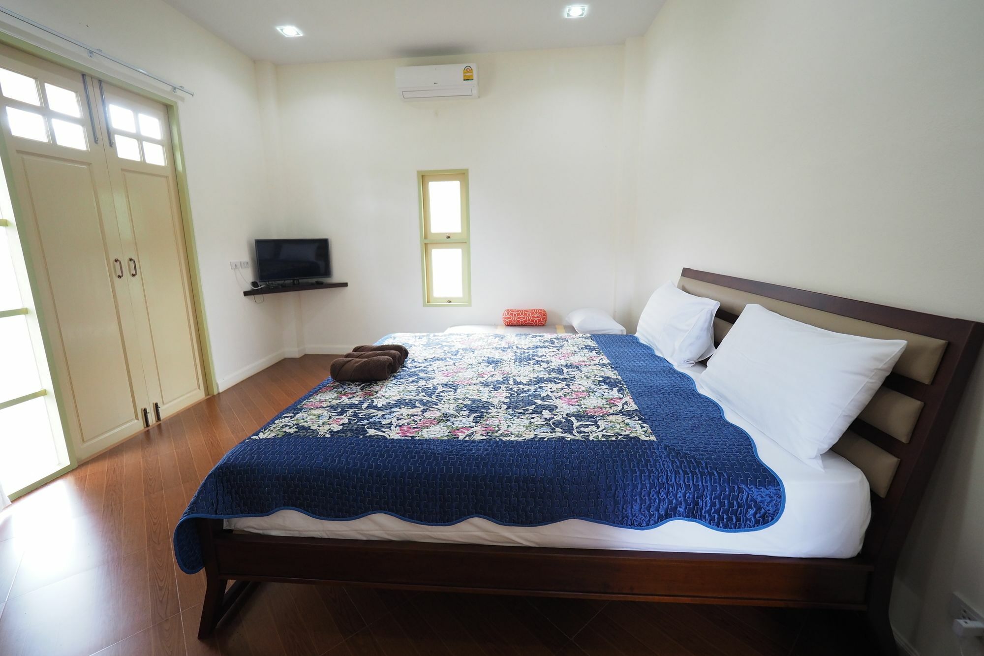 N.T. Home Ban Thung  Buitenkant foto