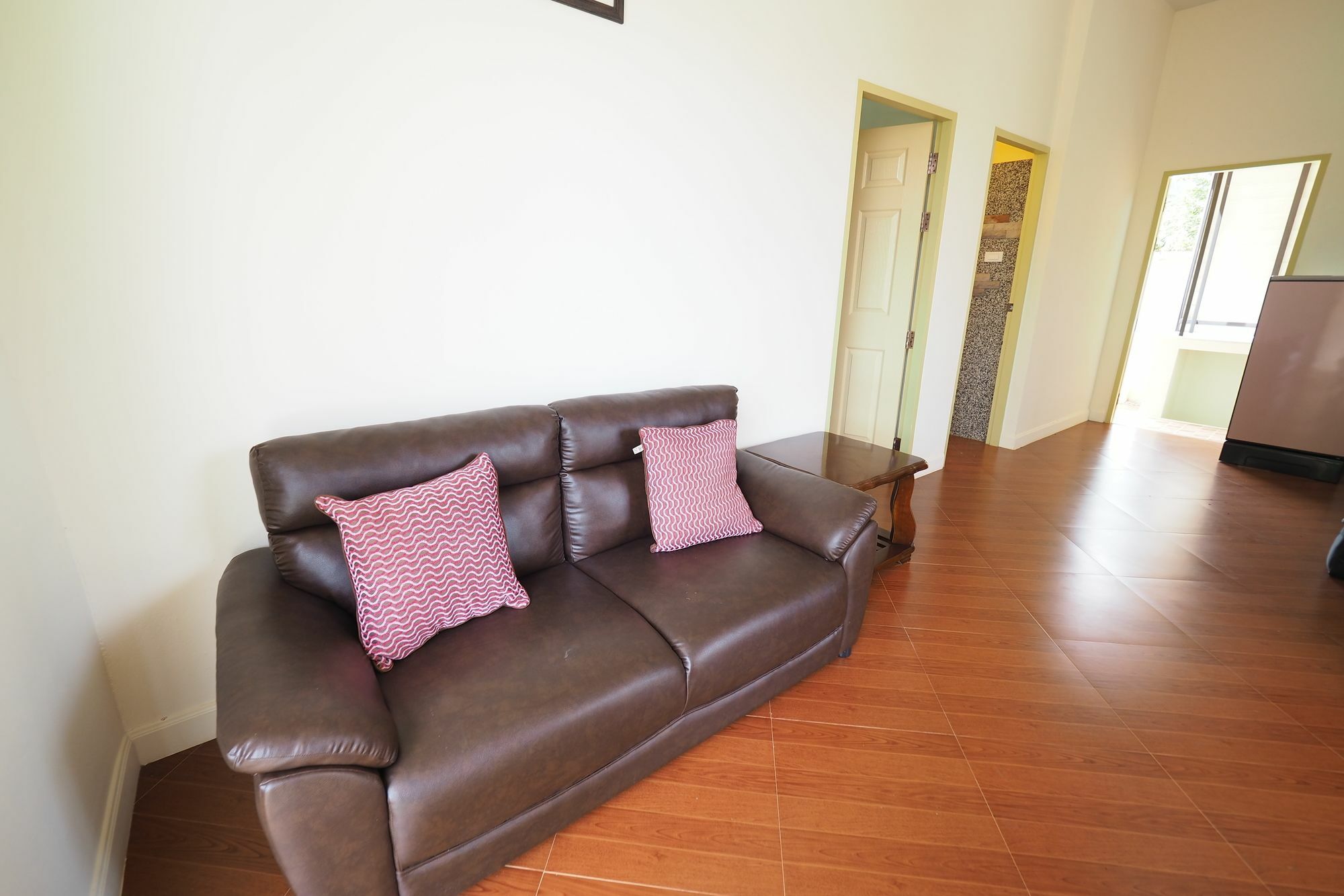 N.T. Home Ban Thung  Buitenkant foto